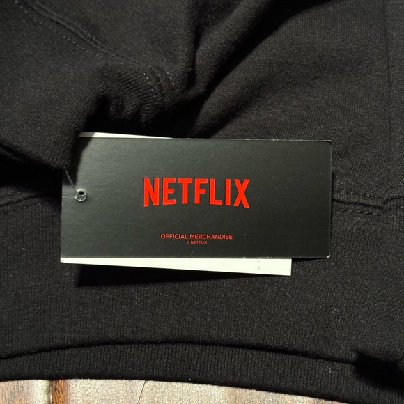 Netflix Stranger Things Logo Graphic Sweatshirt Crewneck Official Merchandise - Picture 3 of 8